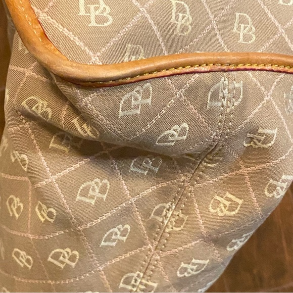Dooney & Bourke signature logo shoulder/hand bag tan/ivory/pink medium 10x18 - Picture 7 of 16